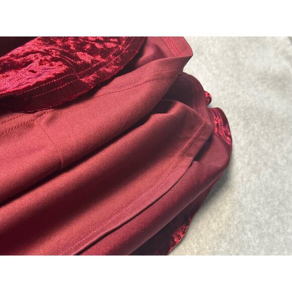 Lulus NWT Large Red Velvet Mini Dress Open Back Lined Stretch Garnet WhimsyGoth - Picture 9 of 9